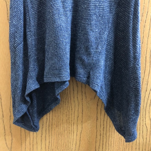 Abercrombie and Fitch tank top - Picture 5 of 6